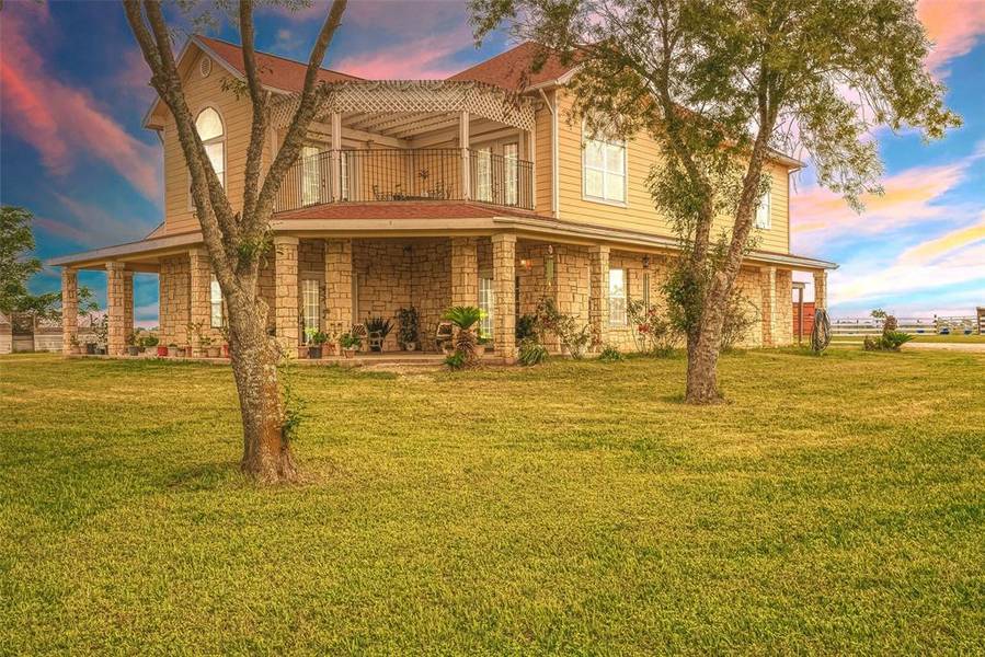 1241 Terrazas LN, Sealy, TX 77474