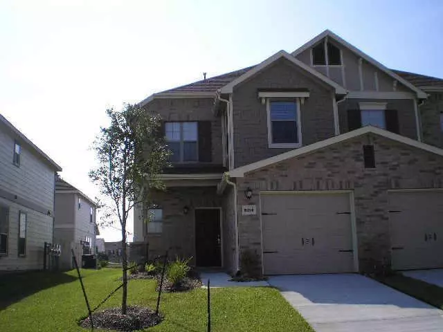 8014 Barnes Ridge LN, Houston, TX 77072