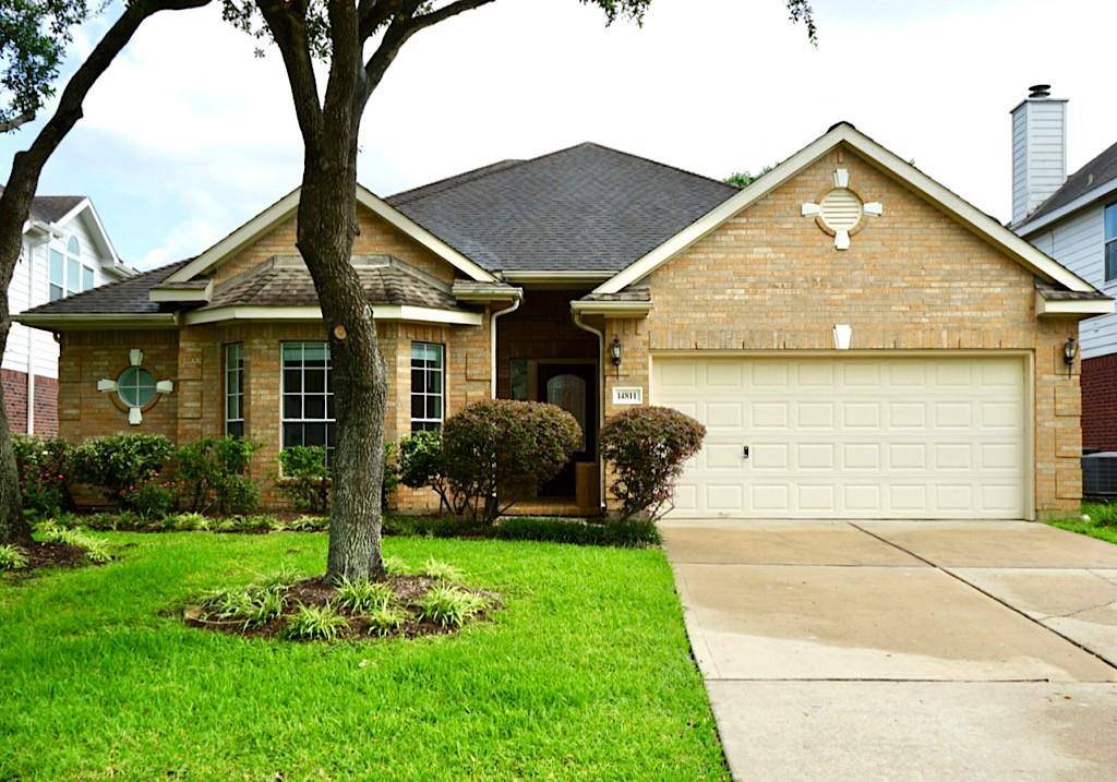 14811 Horse Creek LN, Sugar Land, TX 77498