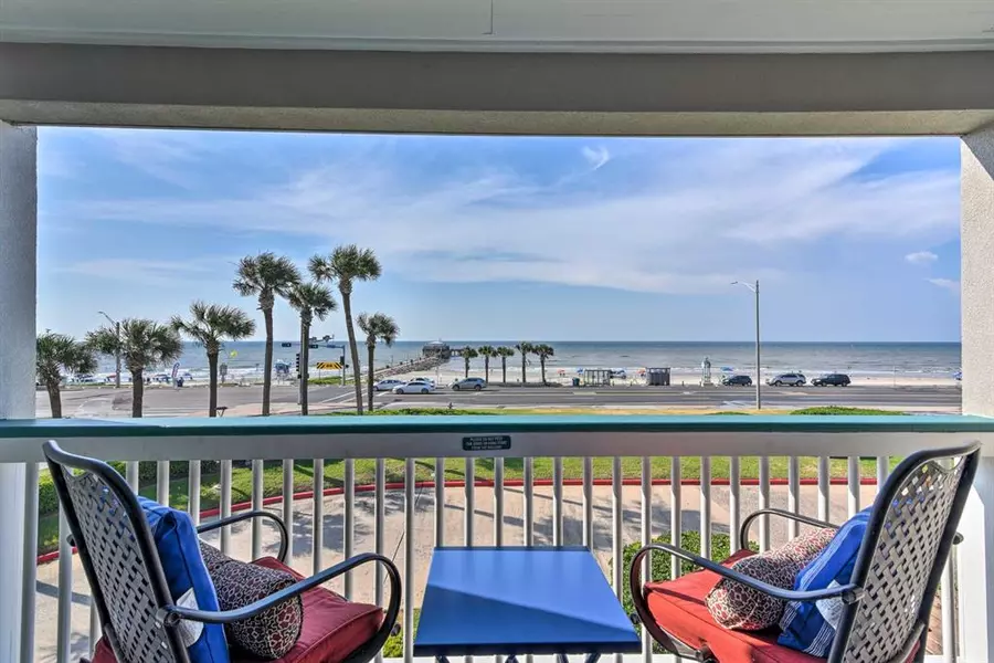 6102 Seawall BLVD #203, Galveston, TX 77551