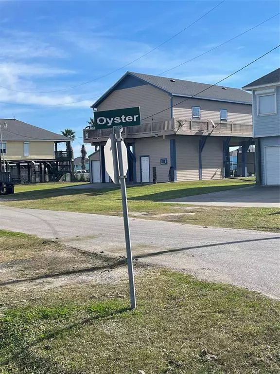 Crystal Beach, TX 77650,2210 Oyster