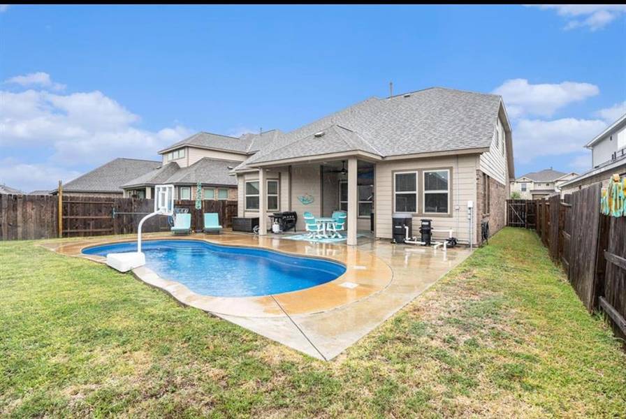 2510 Ocean Key DR, Texas City, TX 77568