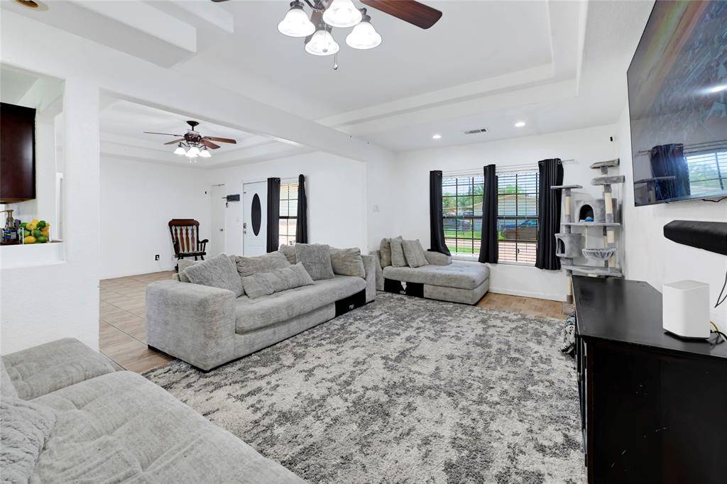 Pasadena, TX 77503,3323 Suiter WAY