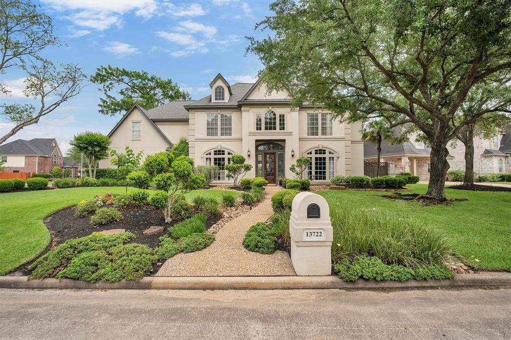 13722 Fir Glen LN, Cypress, TX 77429