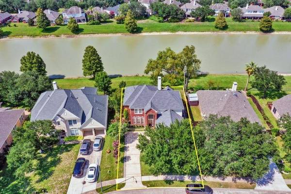 12354 Shadow Island DR,  Houston,  TX 77082