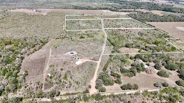 Tract 3 Maynard Hallmark RD, Waelder, TX 78959