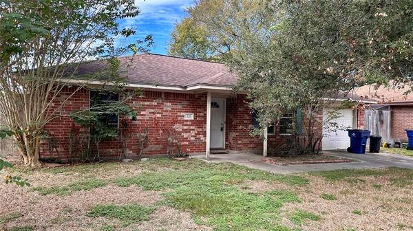 221 Terrace DR, Texas City, TX 77591