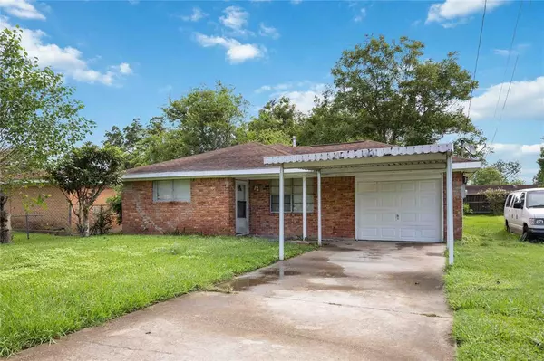 318 S Fulton ST, Texas City, TX 77591