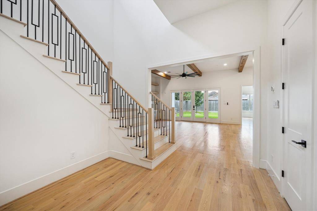Houston, TX 77018,1419 Candlelight LN
