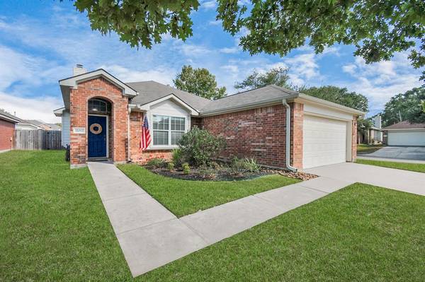 32002 Anne LN,  Pinehurst,  TX 77362