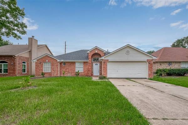 2527 S Camden Pkwy, Houston, TX 77067