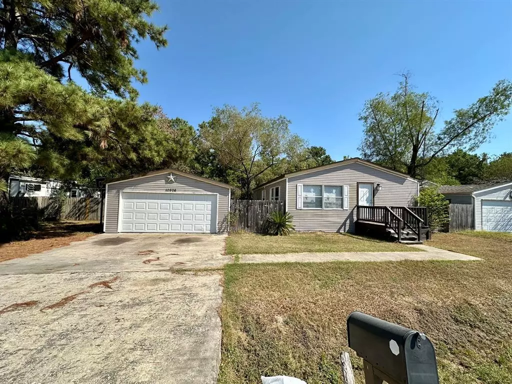 Houston, TX 77088,10906 Pine Desert LN