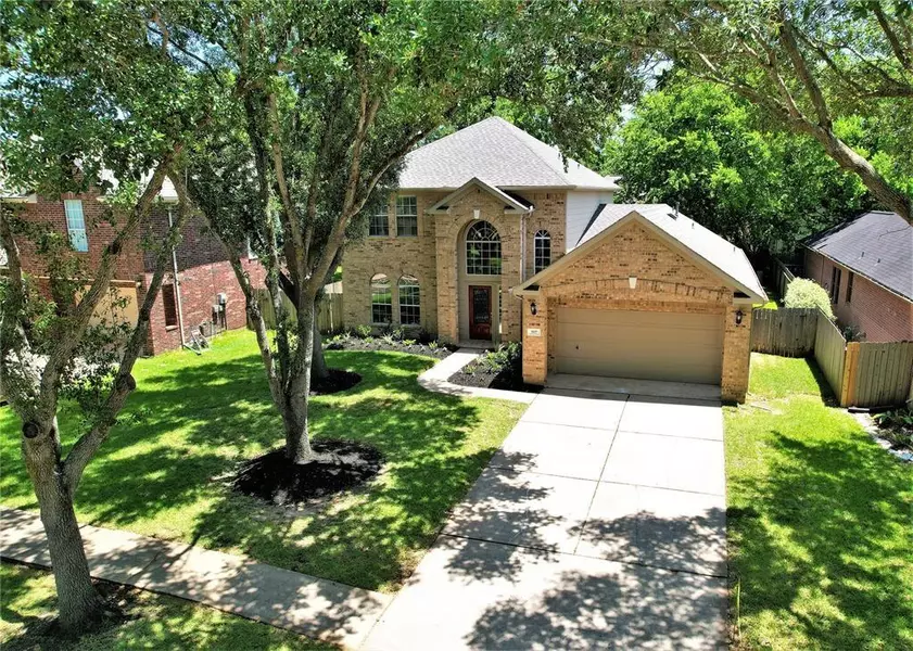 507 High Meadows DR, Sugar Land, TX 77479