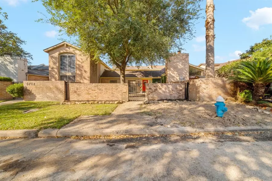 4710 N Cashel CIR, Houston, TX 77069