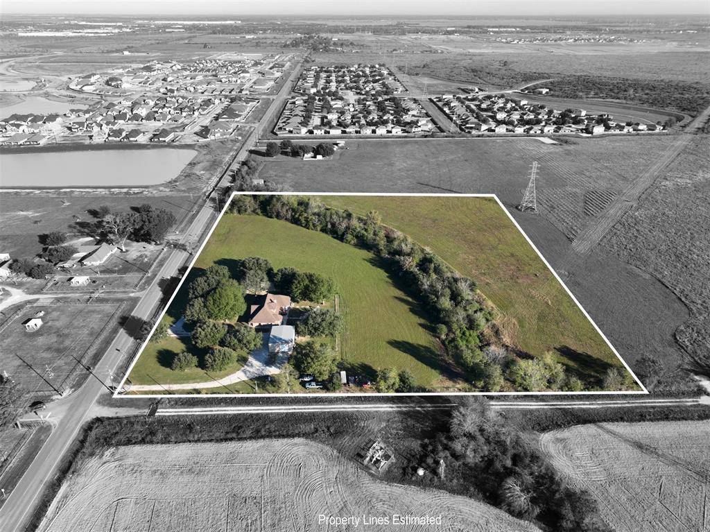 16010 Warren Ranch RD, Hockley, TX 77447