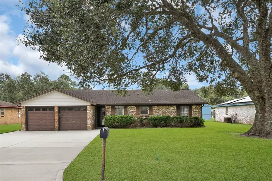 371 Windsor SQ, Alvin, TX 77511