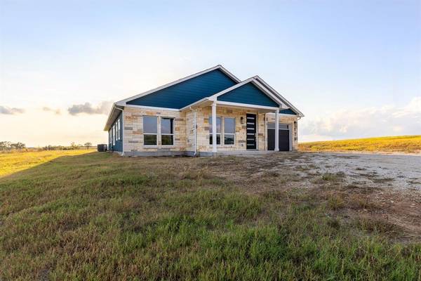 179 Eely RD, Mcdade, TX 78650