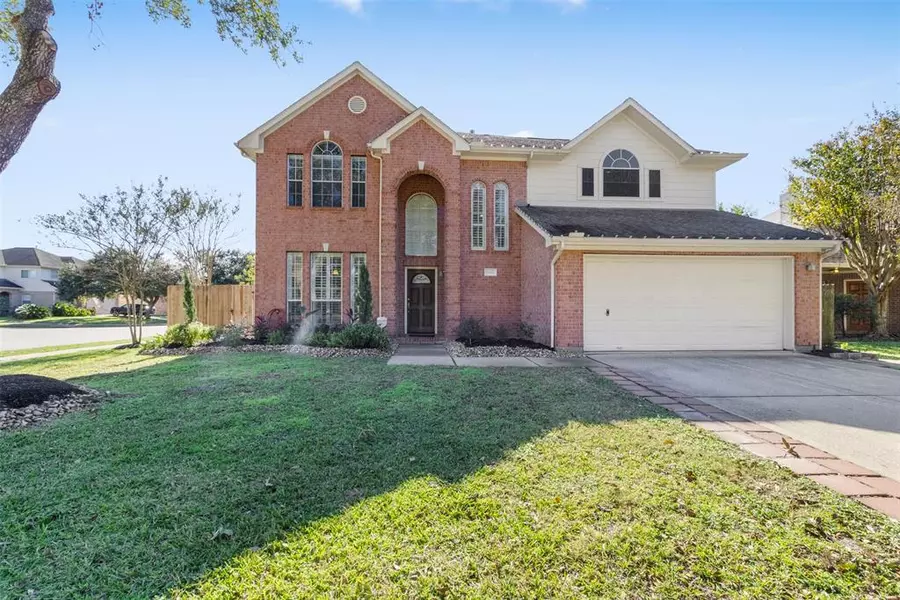 6402 Lauren LN, Pearland, TX 77584