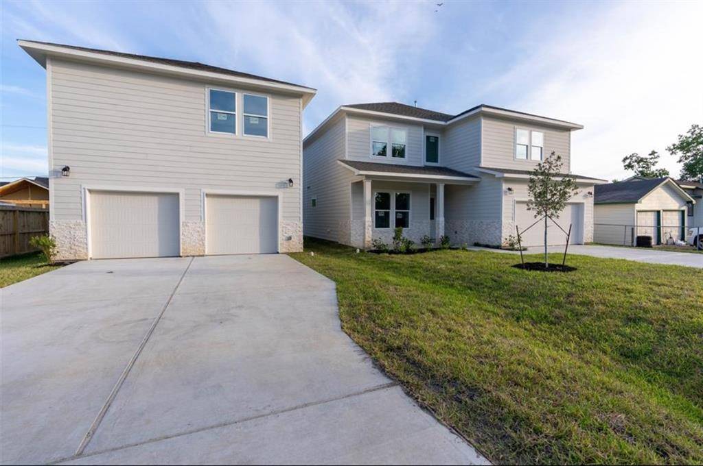 6006 Jerrycrest DR #B, Pearland, TX 77584