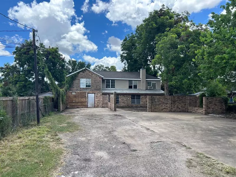 610 Caperton ST, Houston, TX 77022