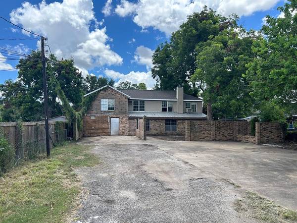 610 Caperton ST, Houston, TX 77022