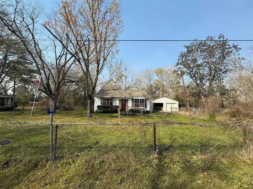 Hardin, TX 77575,398 County Road 2360