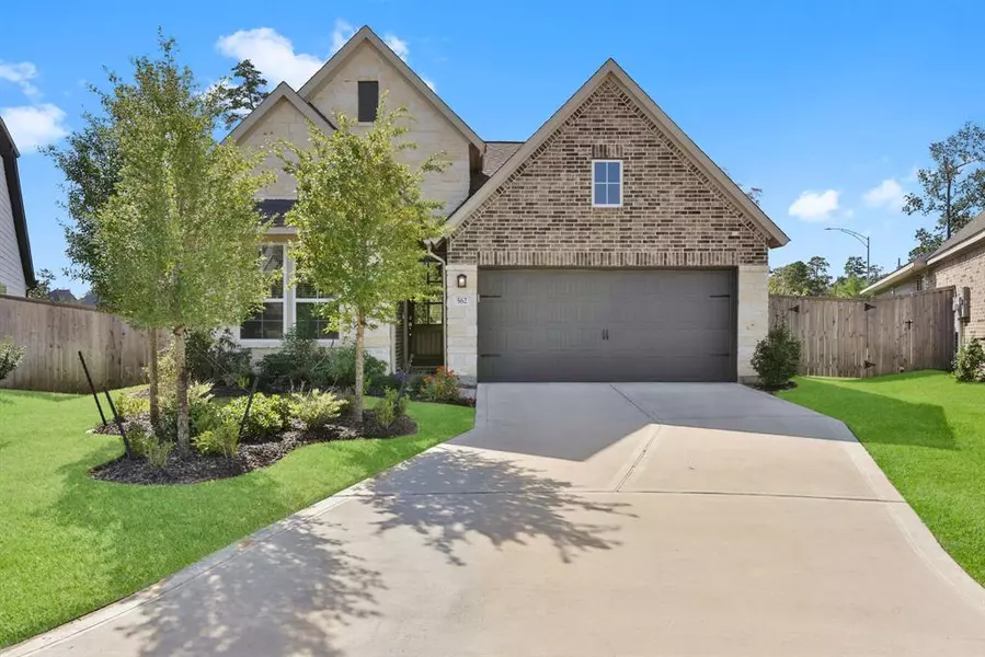 562 Cedar Harbor CT, Conroe, TX 77304