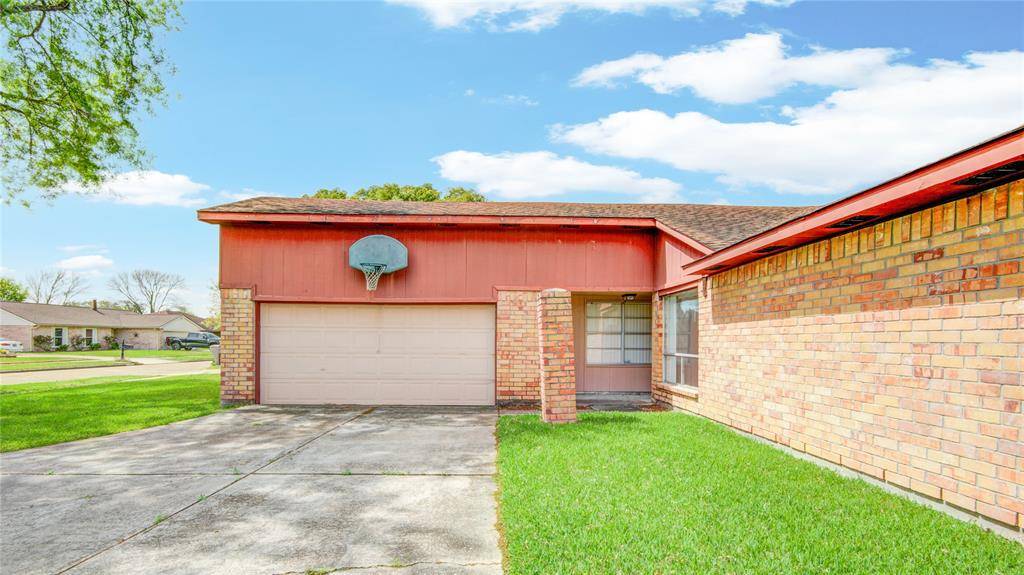 La Porte, TX 77571,9831 Shell Rock RD