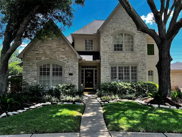 1907 Valleria CT, Sugar Land, TX 77479