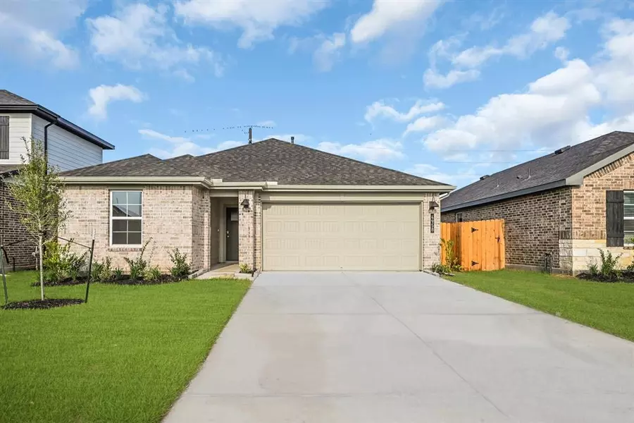 4020 Pleasant Hollow Ln, Rosenberg, TX 77469