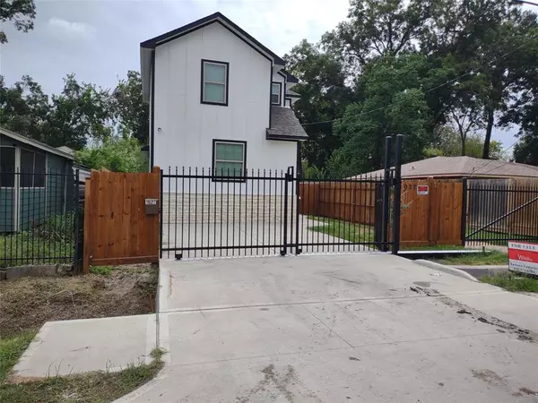 Houston, TX 77088,1027 Dolly Wright ST