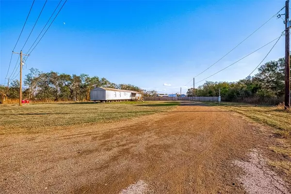 Damon, TX 77430,100 Mulcahy CR 264 ST