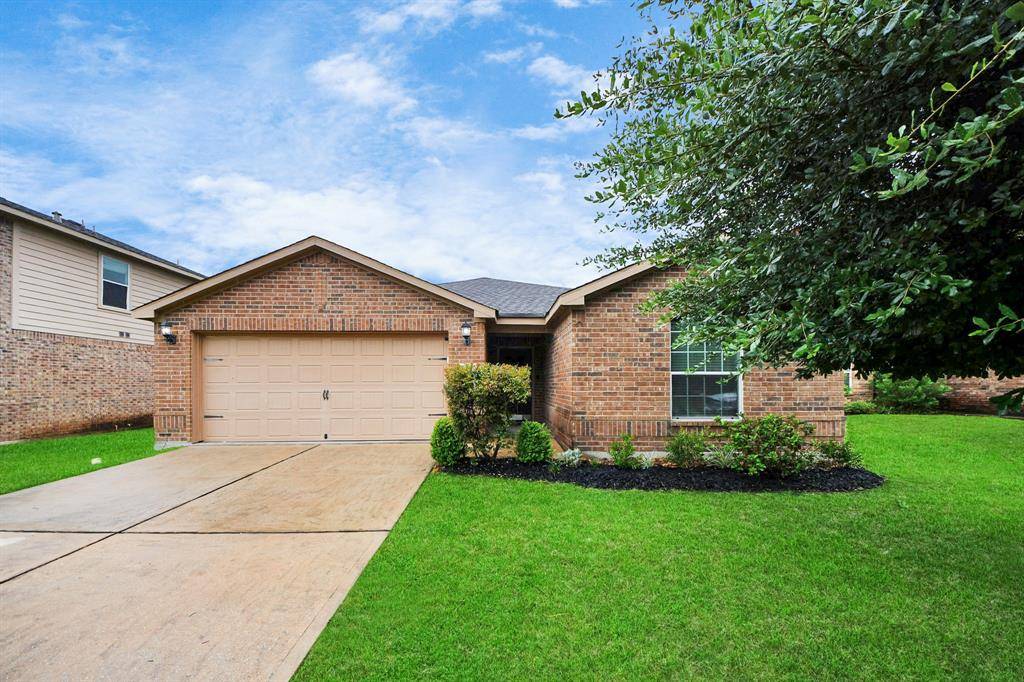 38327 Miranda LN, Magnolia, TX 77355