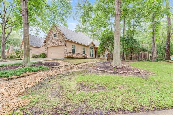 18 Endor Forest Place, Spring, TX 77382