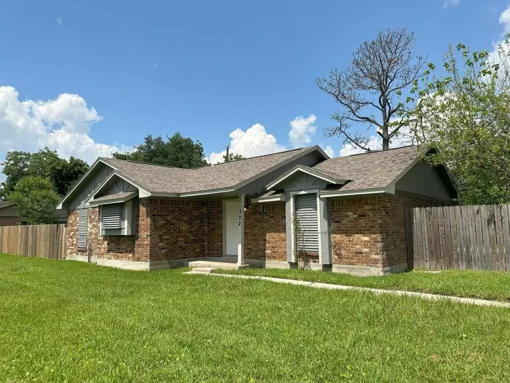 Hitchcock, TX 77563,322 Maple DR