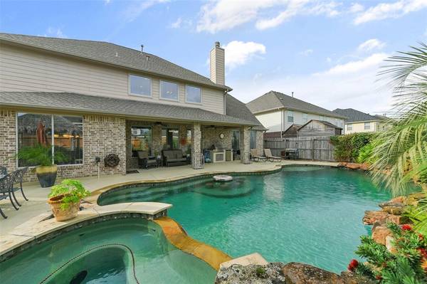 2512 Barcelona WAY, League City, TX 77573