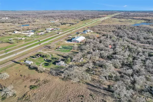 24248 SH-6 TX, Navasota, TX 77868