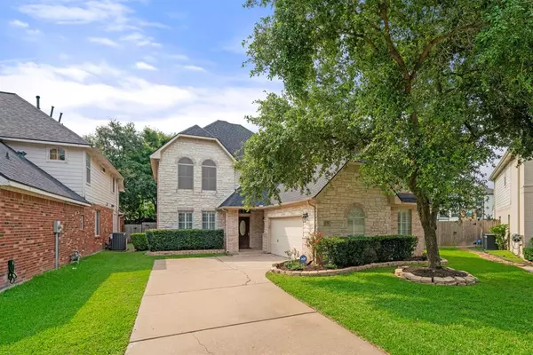 1778 Lakeside Enclave DR, Houston, TX 77077