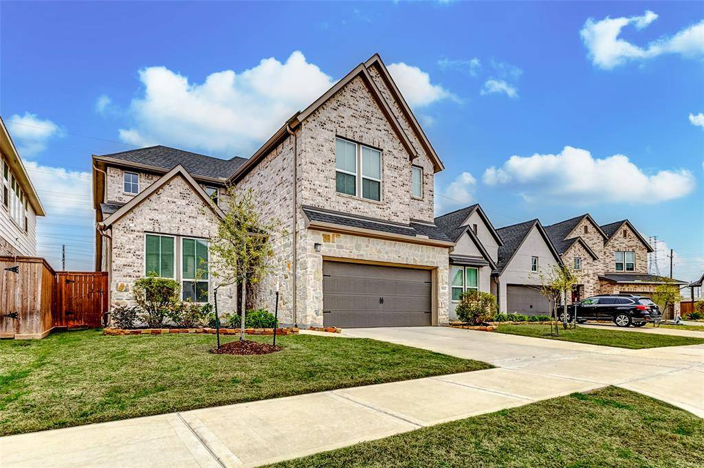 9414 Pilares Ridge DR, Katy, TX 77494