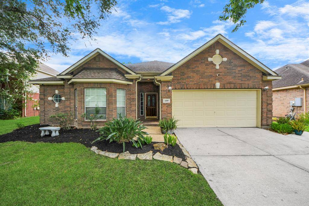 4410 Chestnut GRV, League City, TX 77573