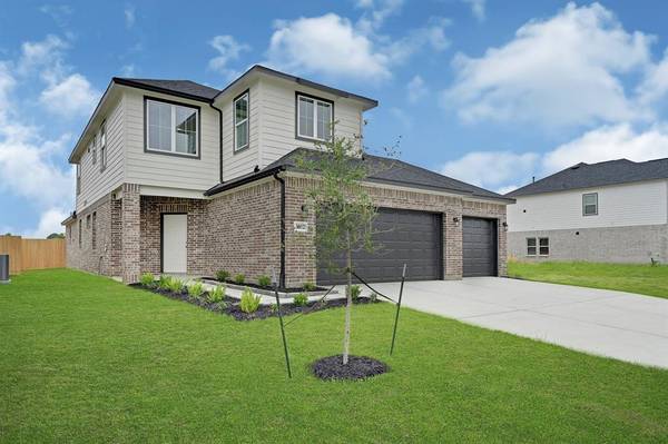 3302 Tranquility Lane DR, Baytown, TX 77521