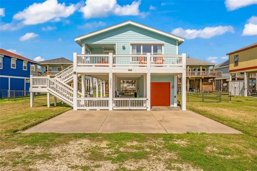 3271 Pirates Cove, Crystal Beach, TX 77650