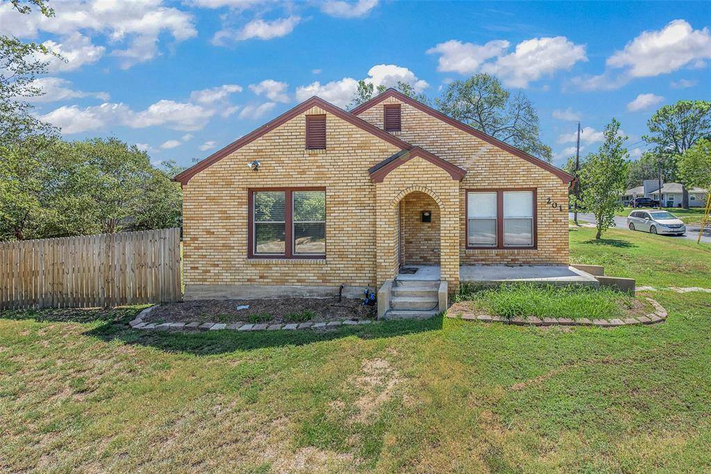 Bryan, TX 77803,201 N Coulter DR