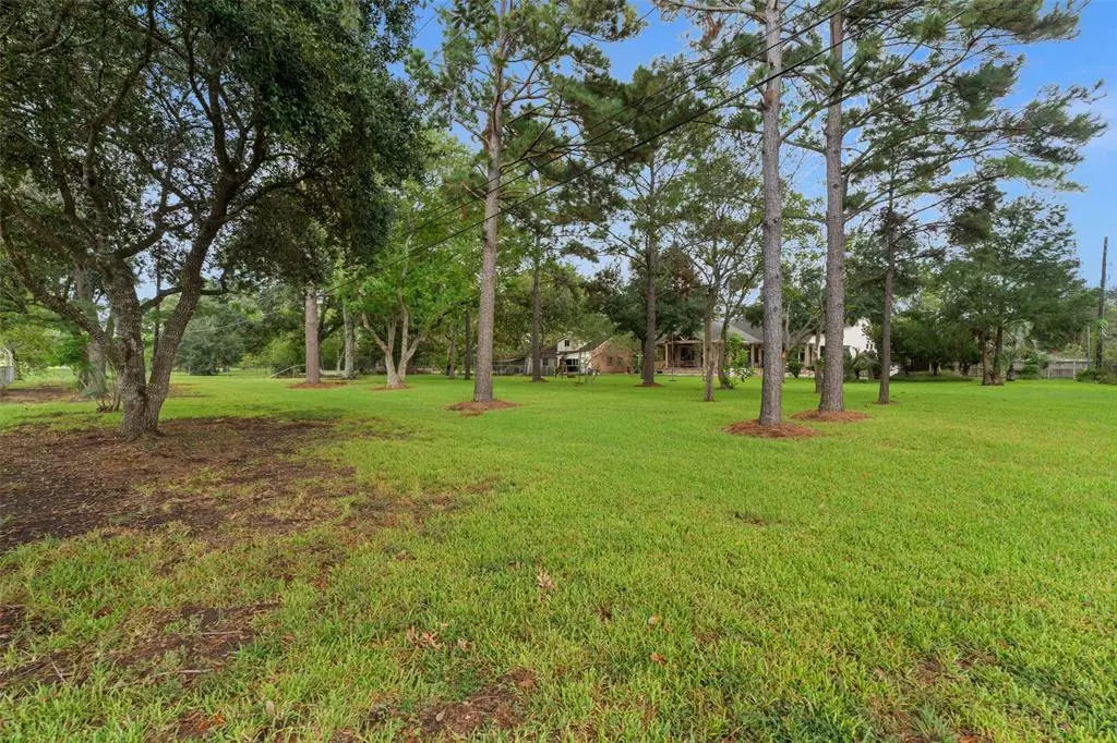 Pearland, TX 77584,0000 Meadow LN