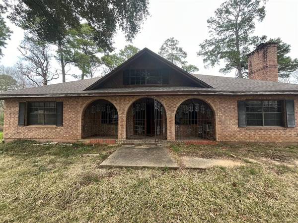 136 Inlet DR, Livingston, TX 77351