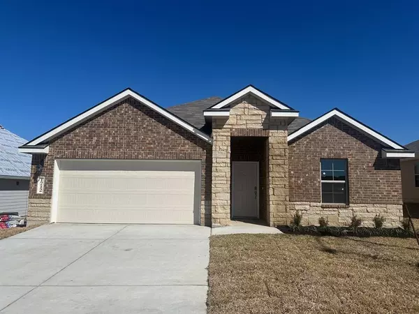 1712 Robinson DR, Brenham, TX 77833