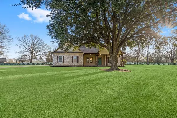 18 Ranch Road One, Willis, TX 77378