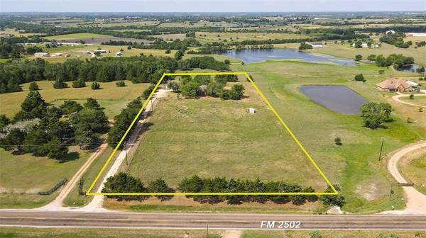 4392 Fm 2502 RD, Burton, TX 77835