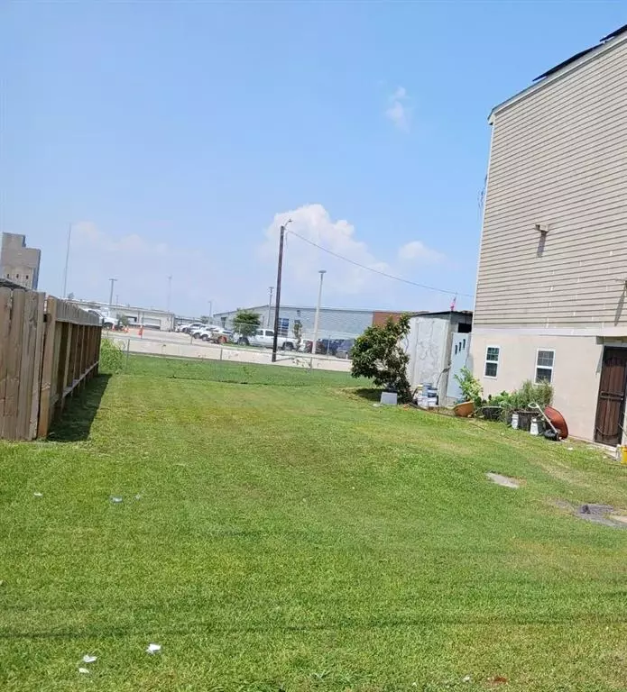 Galveston, TX 77550,413 29th ST