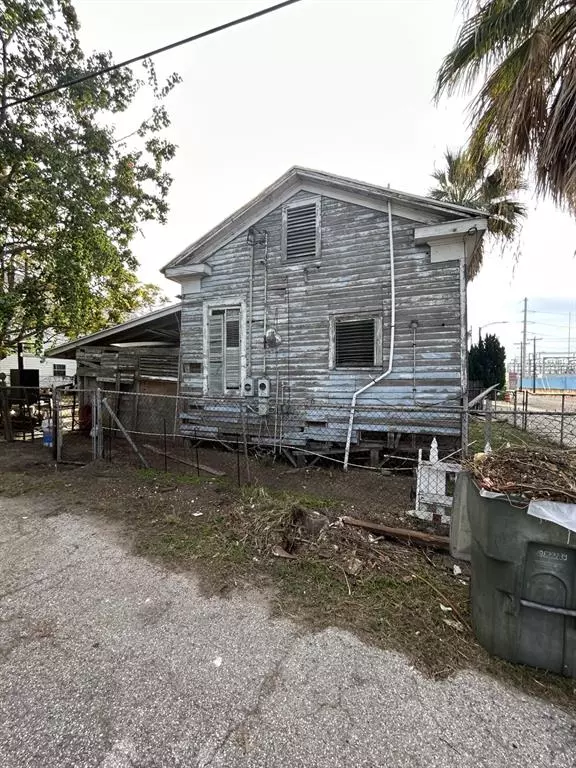 Galveston, TX 77550,2528 Post Office ST